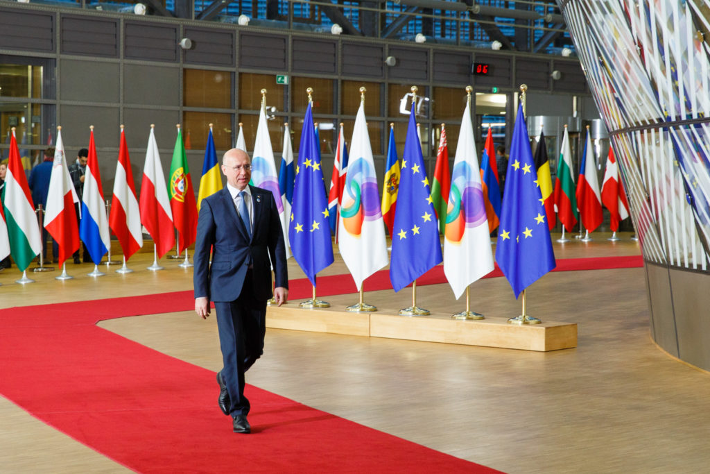 Саммит Молдова ЕС. Флаг. Саммит восточное