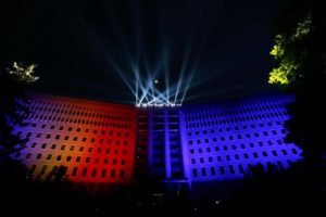 parlament iluminat tricolor ue 