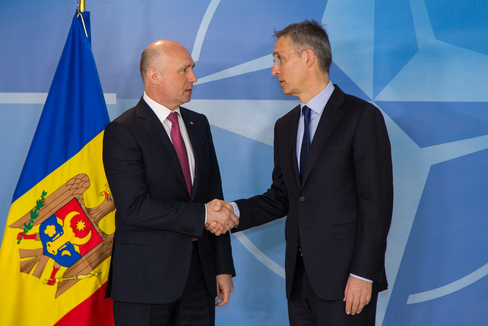 Членство молдавии в нато. Молдавия НАТО. Молдова входит в НАТО. Молдова партнерство с НАТО. Республика Молдова отношения с НАТО.