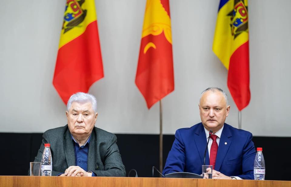 Pe banii nostri: in Republica moldova a fost legalizat consumul de propaganda electorala.